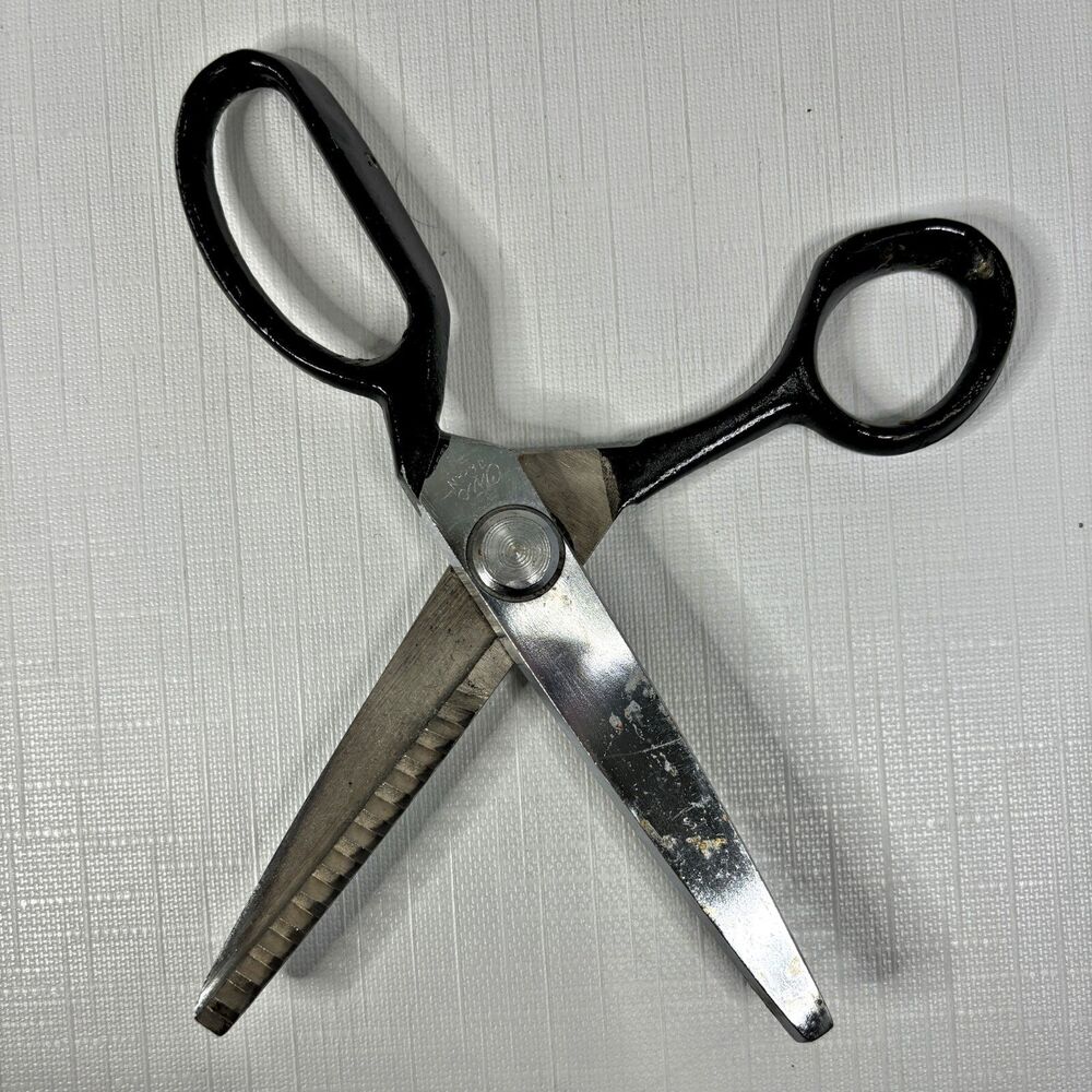 Pinking Shears - Picture 3 of 4
